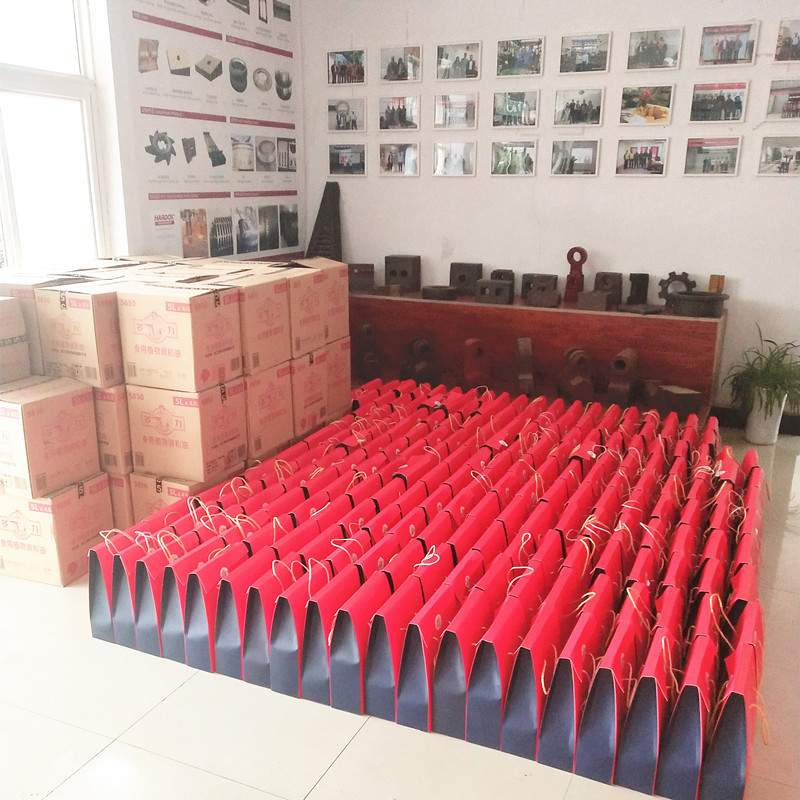 迎中秋，發(fā)禮品！洛陽遠見祝大家中秋節(jié)快樂！